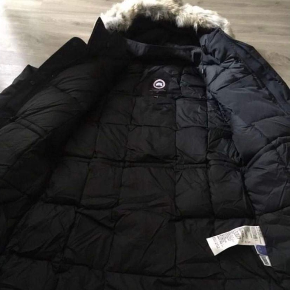 New Women’s Canada Goose Trillium Parka - XL - Dark Navy